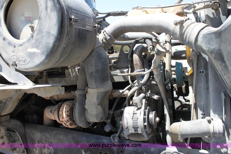 image for item D5097 1996 Ford L9000 mixer truck