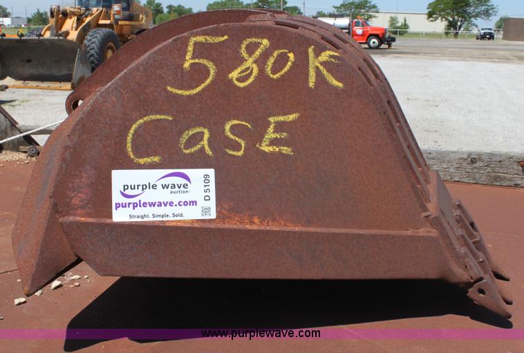 image for item D5109 Case 580K four tooth bucket