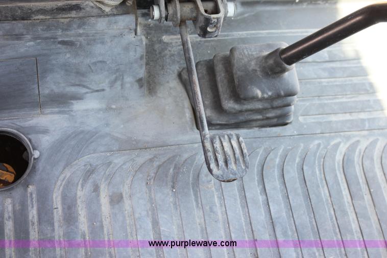 image for item D5110 Ford 675D backhoe