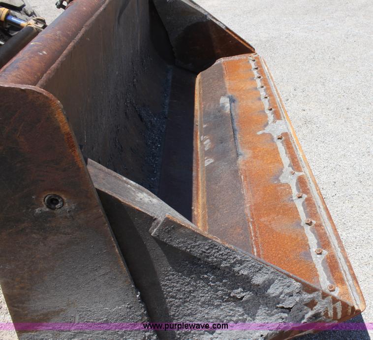 image for item D5110 Ford 675D backhoe