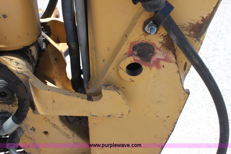image for item D5110 Ford 675D backhoe