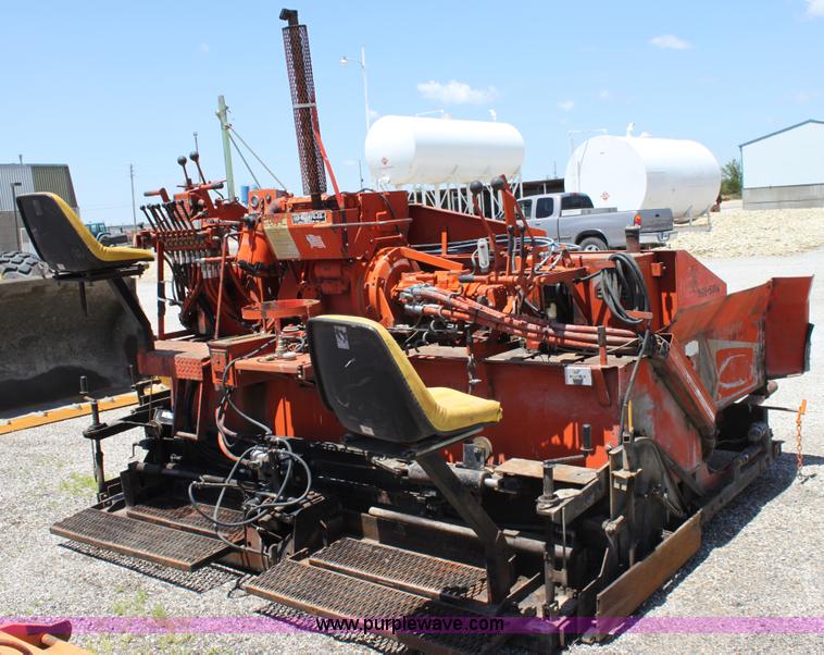 image for item D5111 LeeBoy L1000T asphalt paver