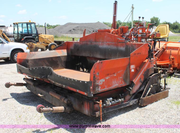 image for item D5111 LeeBoy L1000T asphalt paver