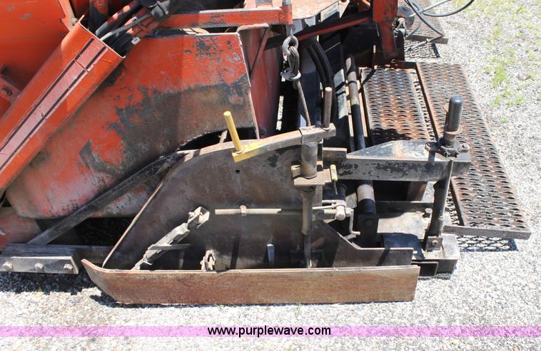 image for item D5111 LeeBoy L1000T asphalt paver