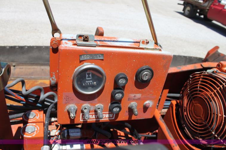 image for item D5111 LeeBoy L1000T asphalt paver