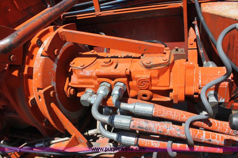 image for item D5111 LeeBoy L1000T asphalt paver