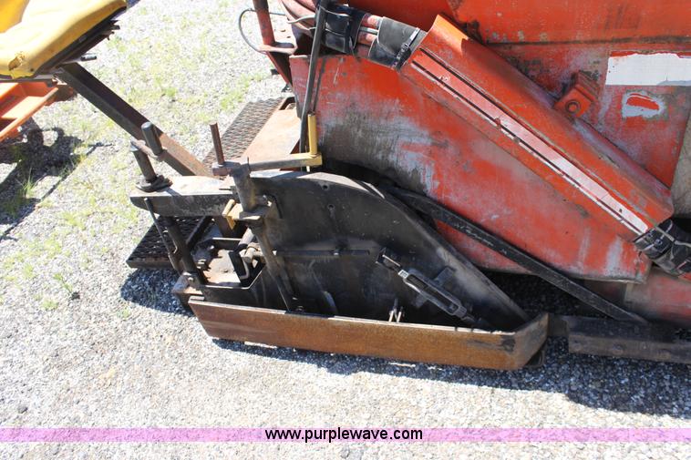 image for item D5111 LeeBoy L1000T asphalt paver
