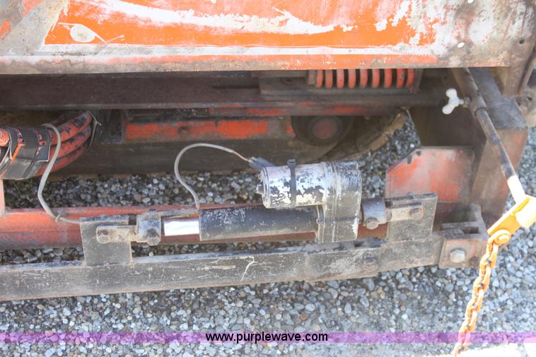 image for item D5111 LeeBoy L1000T asphalt paver