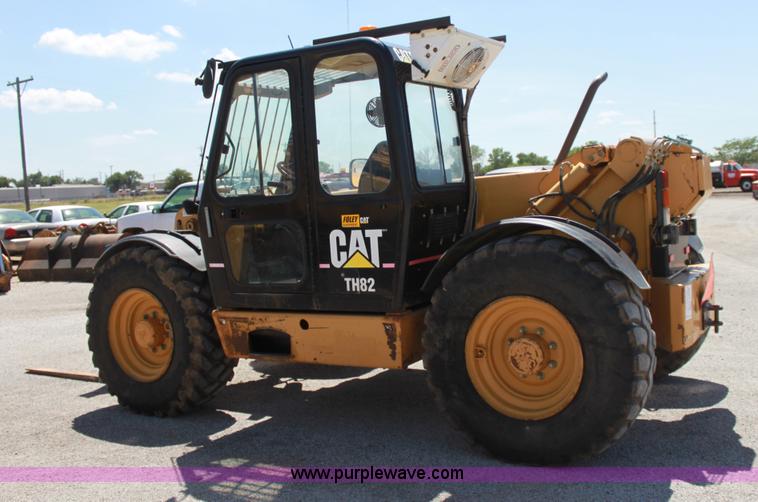 image for item D5116 2001 Caterpillar TH82 telehandler