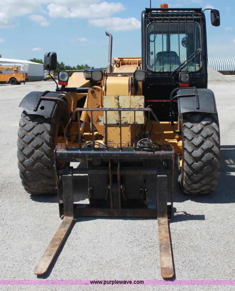 image for item D5116 2001 Caterpillar TH82 telehandler