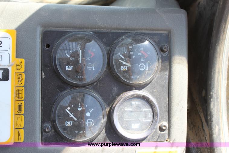 image for item D5116 2001 Caterpillar TH82 telehandler