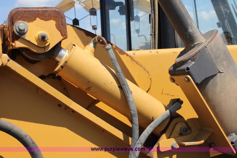 image for item D5116 2001 Caterpillar TH82 telehandler