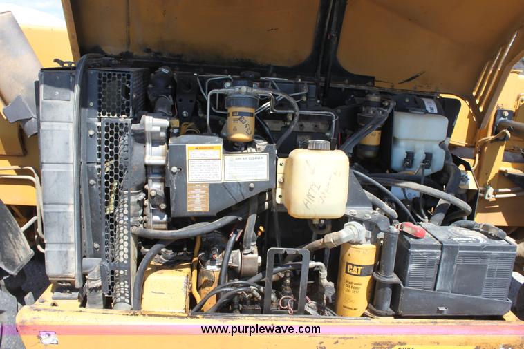 image for item D5116 2001 Caterpillar TH82 telehandler