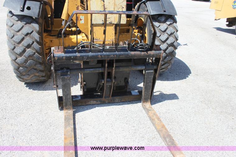 image for item D5116 2001 Caterpillar TH82 telehandler