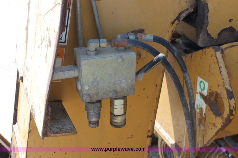 image for item D5116 2001 Caterpillar TH82 telehandler