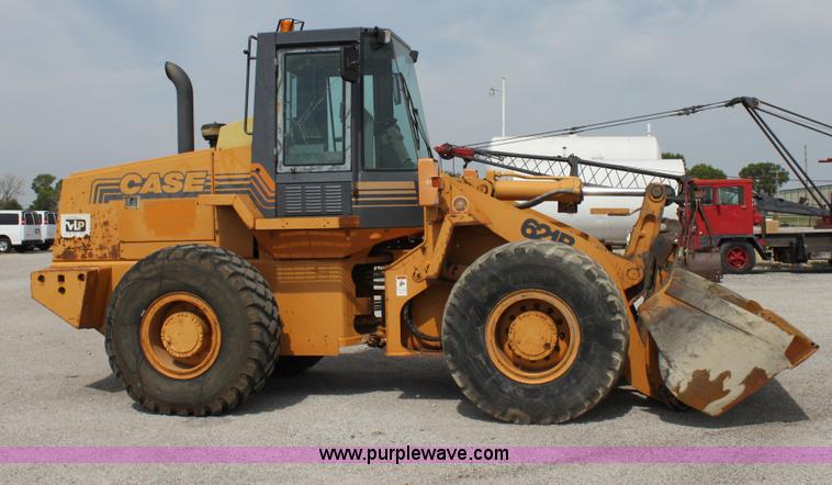 image for item D5118 1999 Case 621B articulated wheel loader