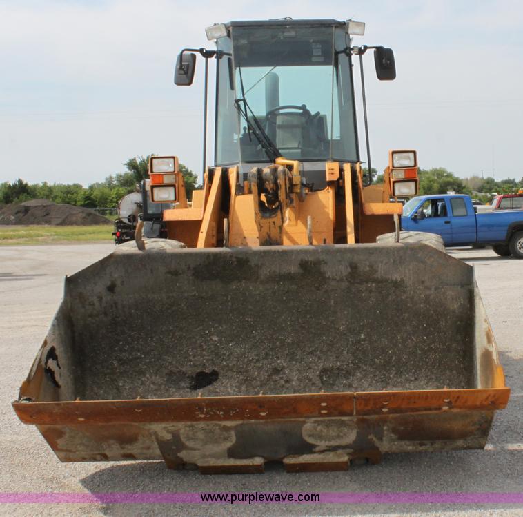 image for item D5118 1999 Case 621B articulated wheel loader