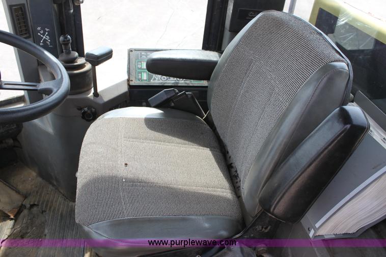 image for item D5118 1999 Case 621B articulated wheel loader