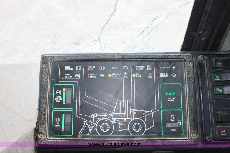 image for item D5118 1999 Case 621B articulated wheel loader