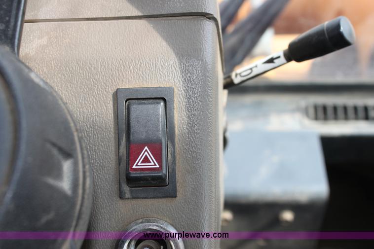 image for item D5118 1999 Case 621B articulated wheel loader