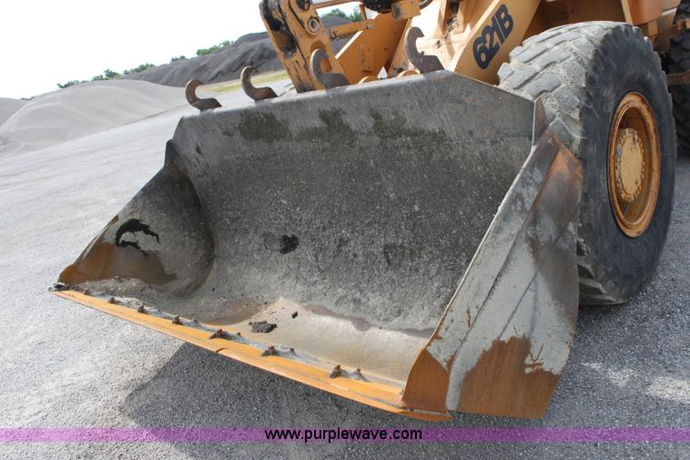 image for item D5118 1999 Case 621B articulated wheel loader