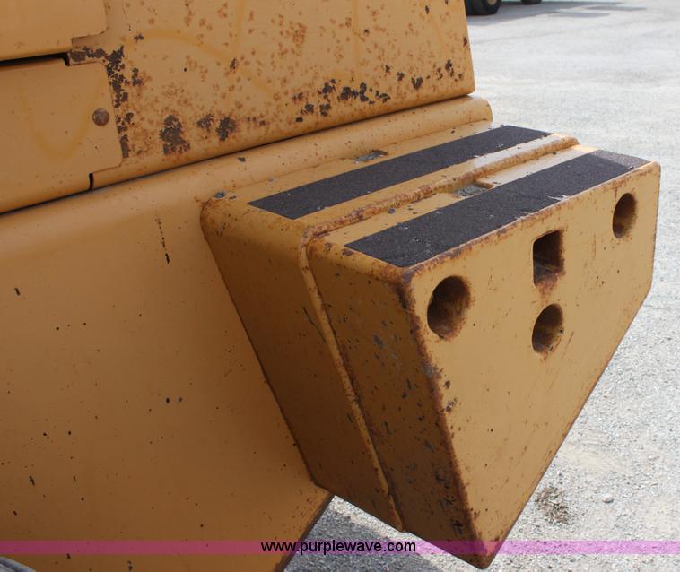 image for item D5118 1999 Case 621B articulated wheel loader