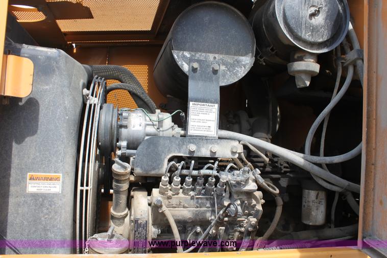 image for item D5118 1999 Case 621B articulated wheel loader