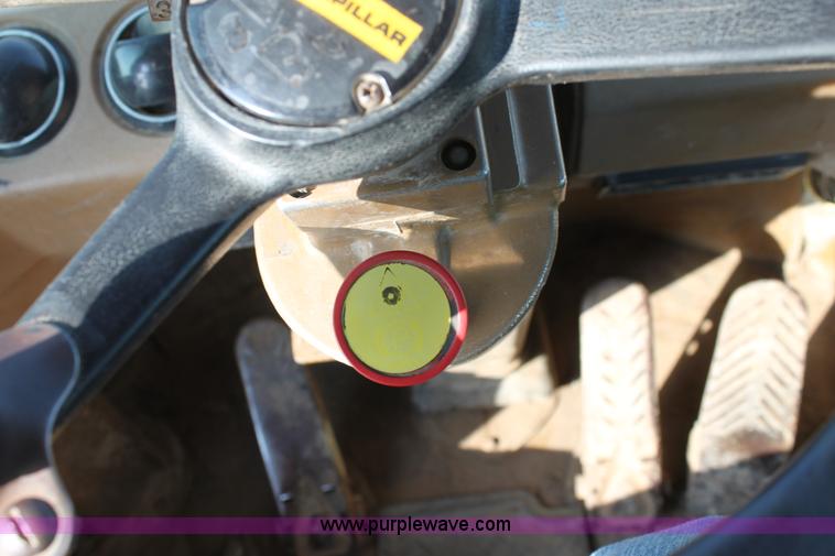 image for item D5167 1990 Caterpillar G936E wheel loader