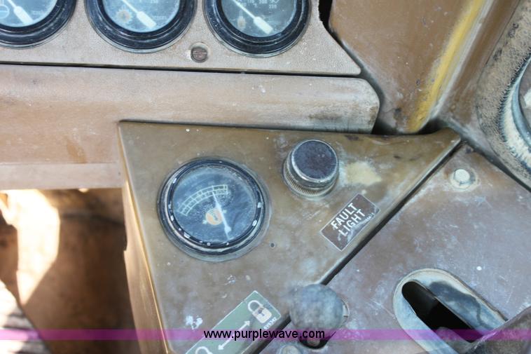 image for item D5167 1990 Caterpillar G936E wheel loader