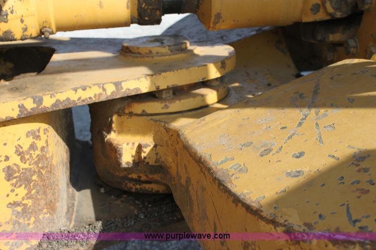 image for item D5167 1990 Caterpillar G936E wheel loader