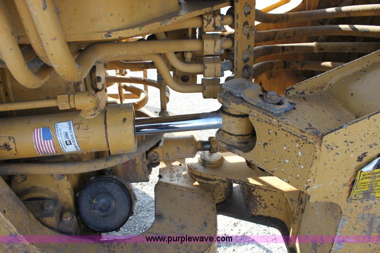 image for item D5167 1990 Caterpillar G936E wheel loader