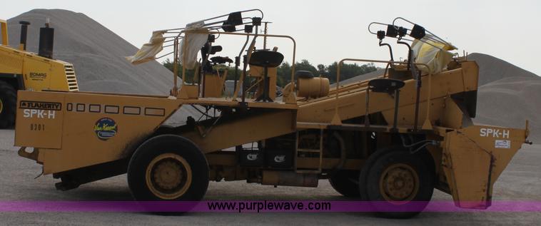 image for item D5169 Rosco SPK-H asphalt chip spreader
