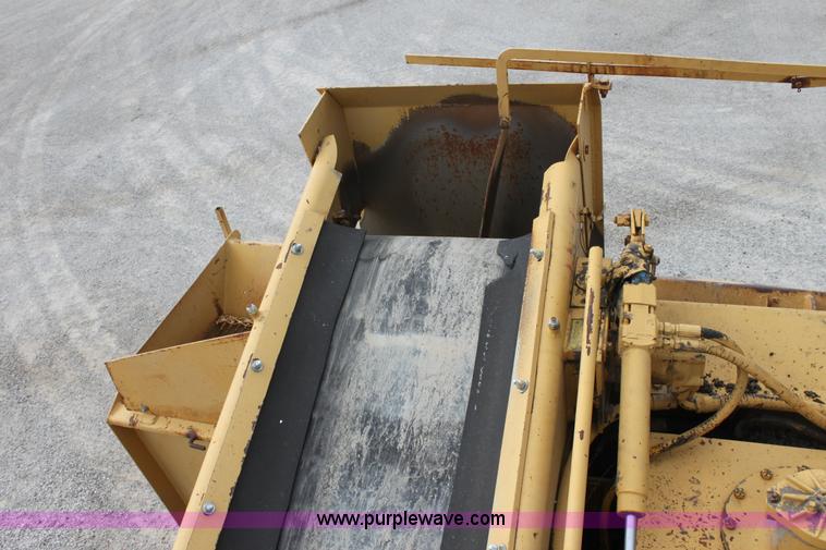 image for item D5169 Rosco SPK-H asphalt chip spreader