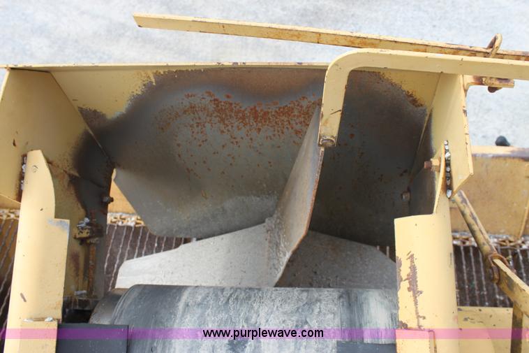 image for item D5169 Rosco SPK-H asphalt chip spreader
