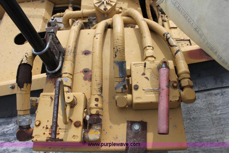 image for item D5169 Rosco SPK-H asphalt chip spreader