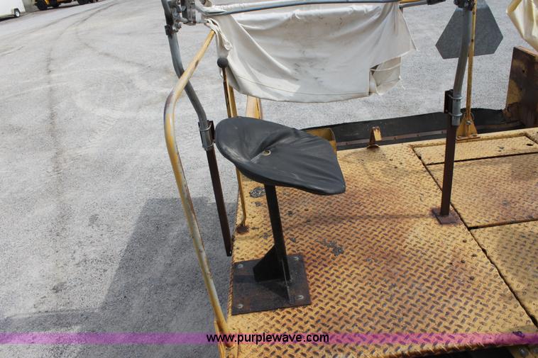 image for item D5169 Rosco SPK-H asphalt chip spreader
