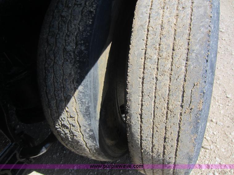 image for item D5549 1995 Kenworth T800 dump truck