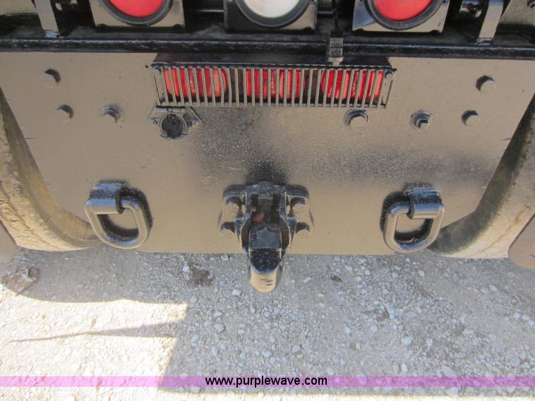 image for item D5549 1995 Kenworth T800 dump truck