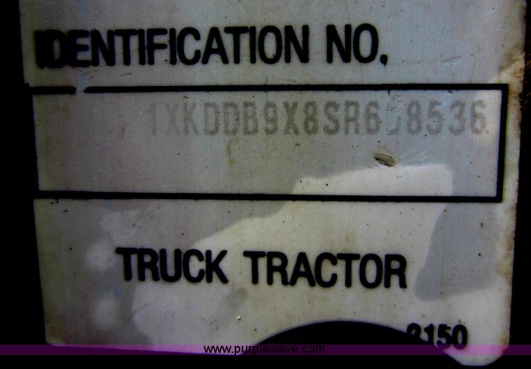 image for item D5549 1995 Kenworth T800 dump truck