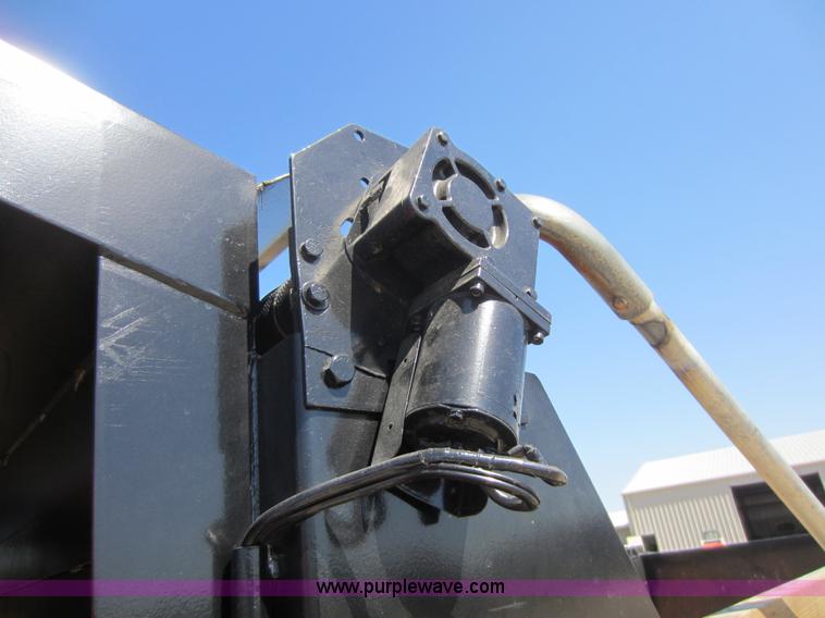 image for item D5549 1995 Kenworth T800 dump truck