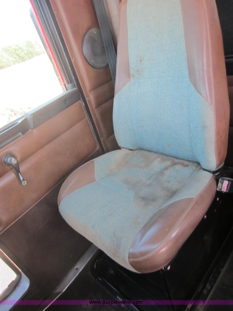 image for item D5549 1995 Kenworth T800 dump truck