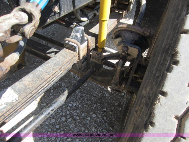 image for item D5549 1995 Kenworth T800 dump truck