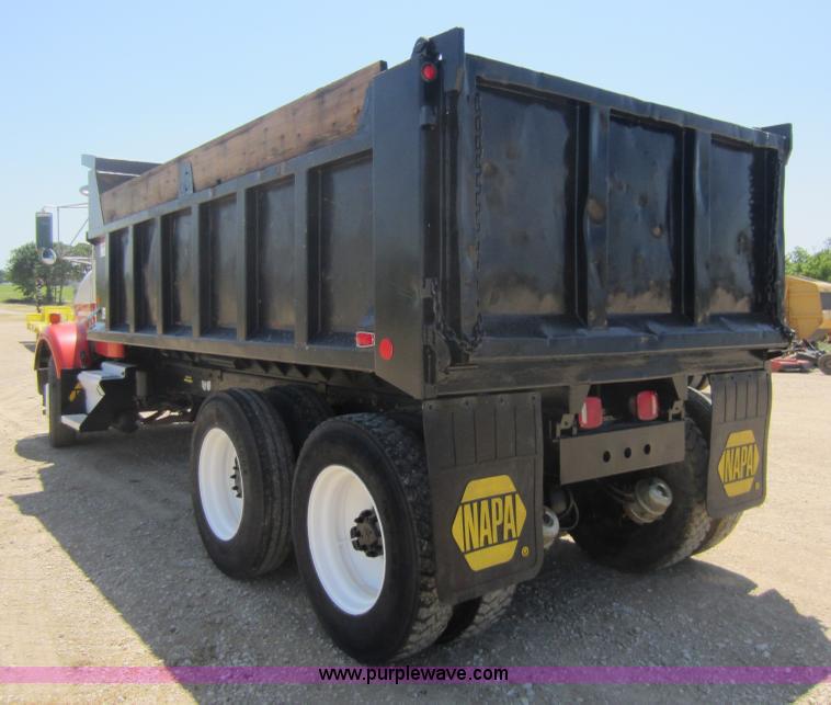 image for item D5553 1987 Kenworth T800 dump truck