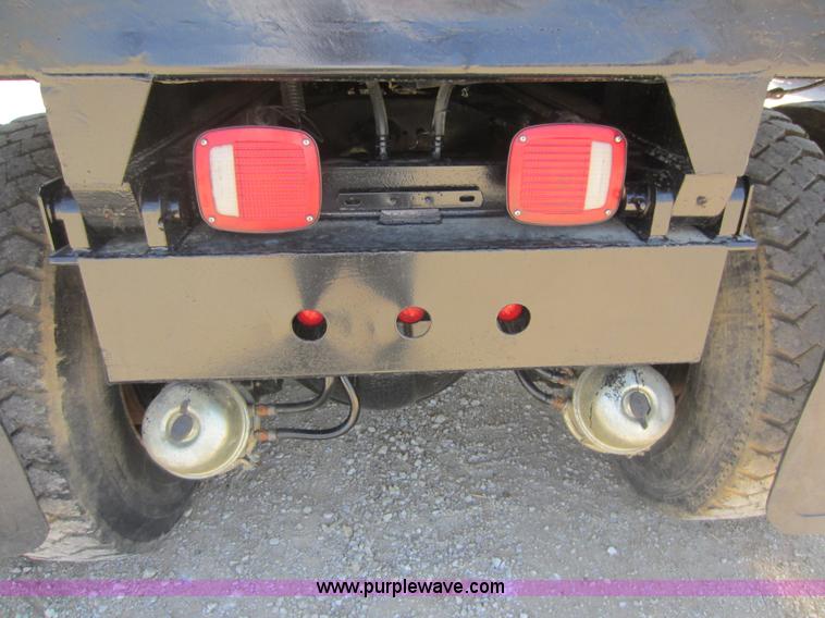 image for item D5553 1987 Kenworth T800 dump truck