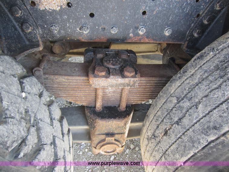 image for item D5553 1987 Kenworth T800 dump truck