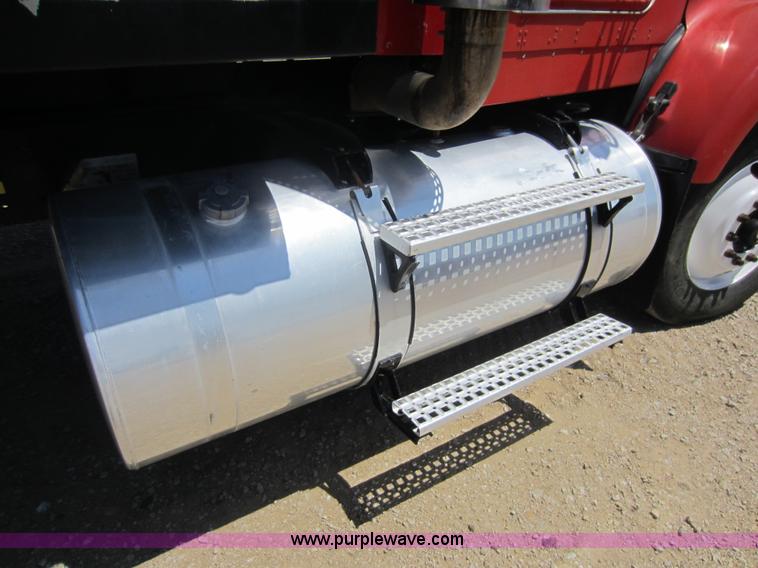 image for item D5553 1987 Kenworth T800 dump truck