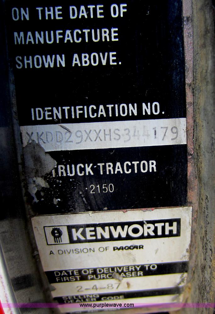 image for item D5553 1987 Kenworth T800 dump truck