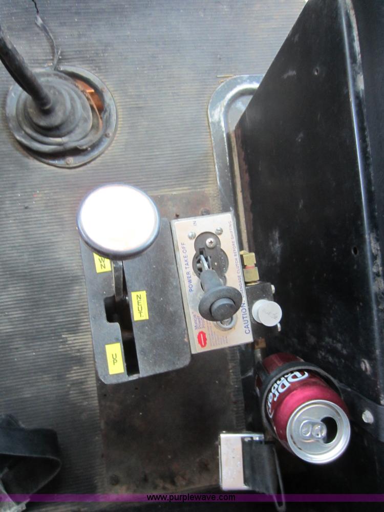 image for item D5553 1987 Kenworth T800 dump truck