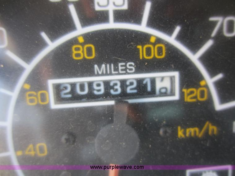 image for item D5553 1987 Kenworth T800 dump truck