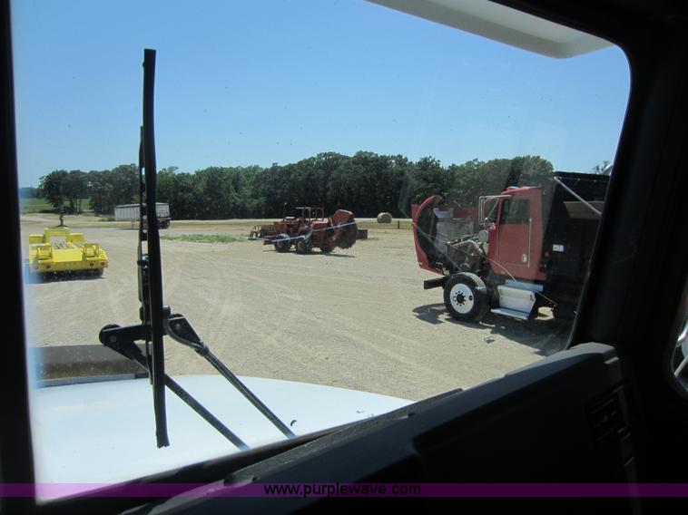 image for item D5553 1987 Kenworth T800 dump truck